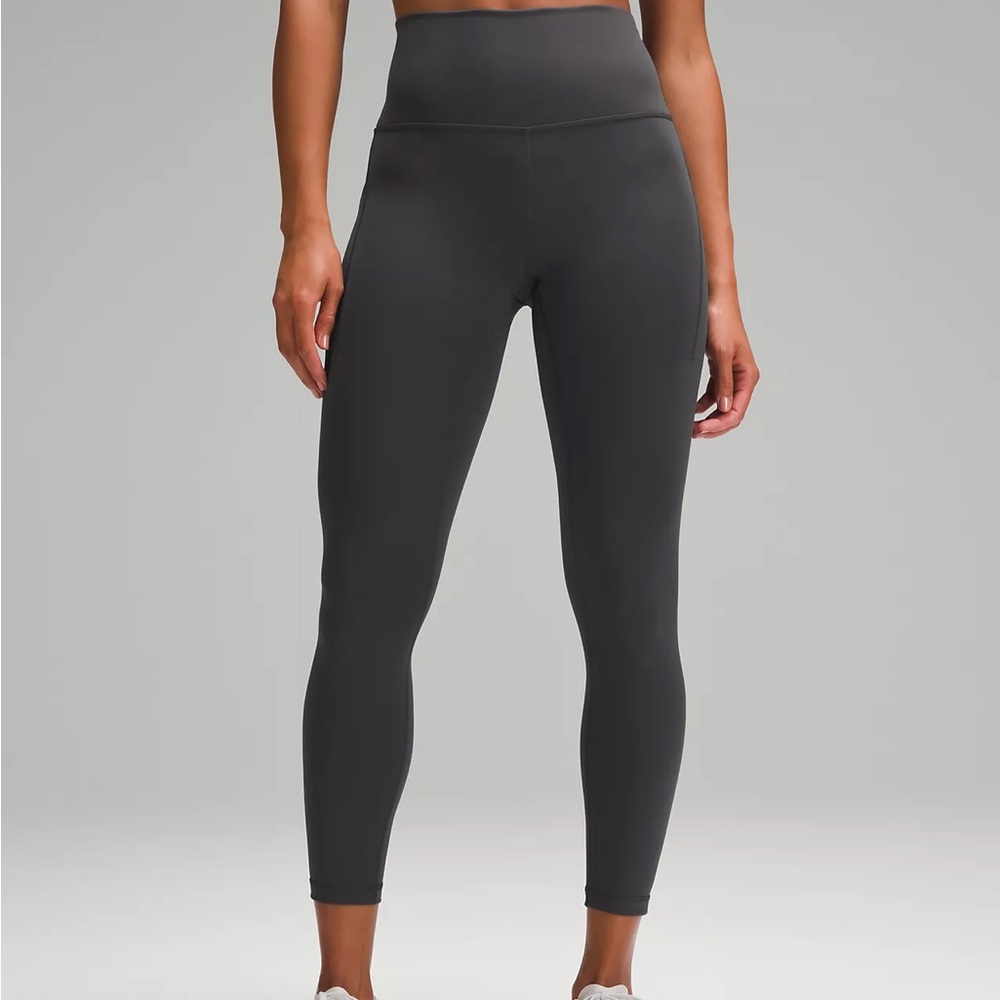 Lululemon wunder train high rise leggings with pockets